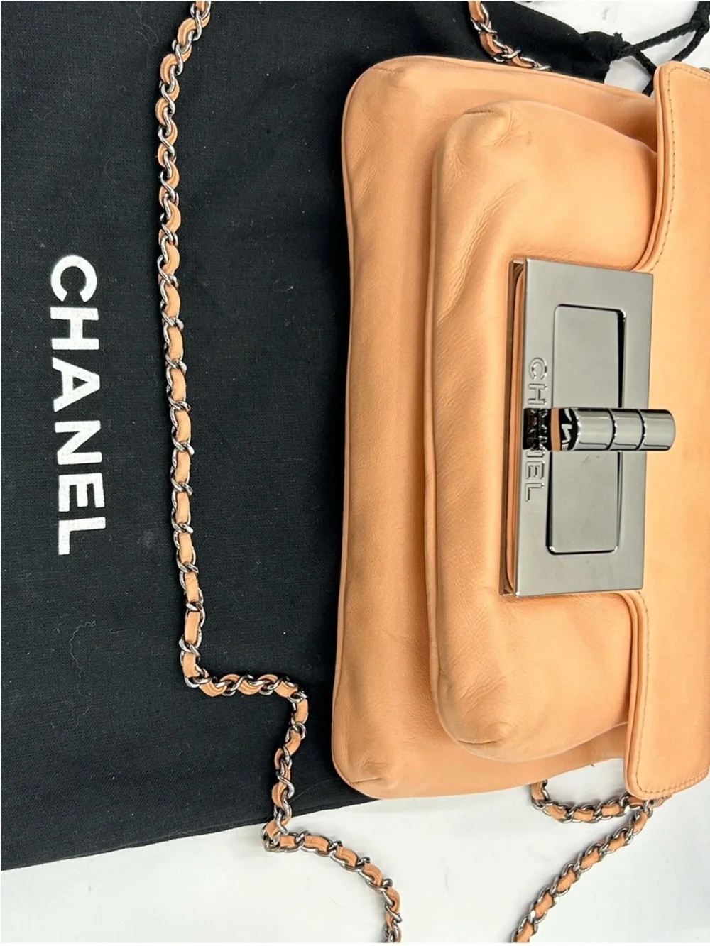 CHANEL authentic crossbody